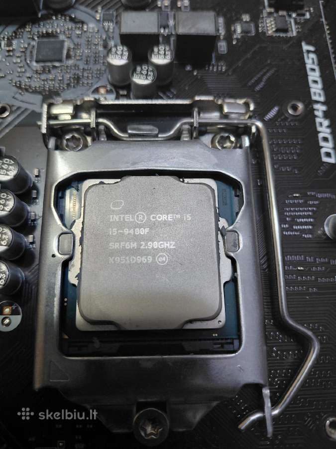 I5 9400f + coller+ 8 GB RAM+ Plokste