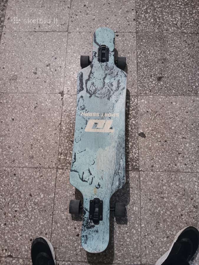Longboard riedlente - nuotraukos Nr. 2