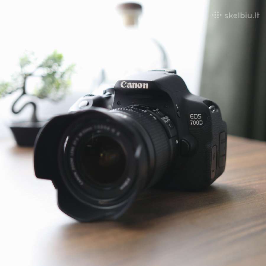 Fotoaparatas Canon 700d