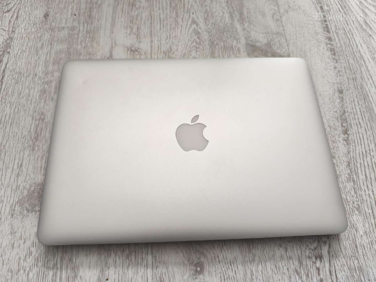 Apple MacBook Air 13"