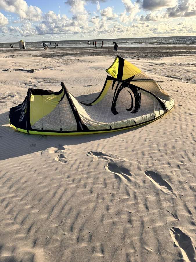 Cabrinha Switchblade 11m