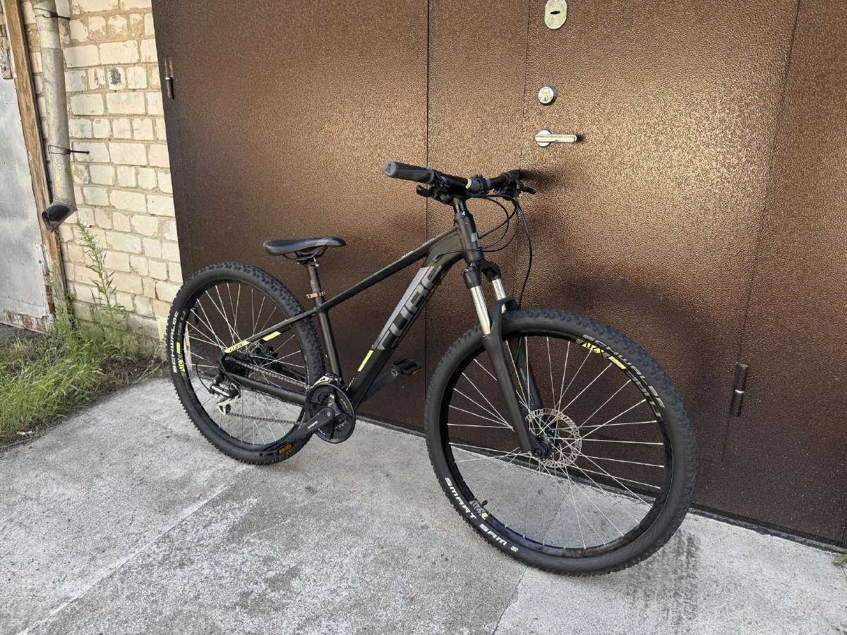 Cube Aim Hpa 27.5 dviratis iš Vokietijos