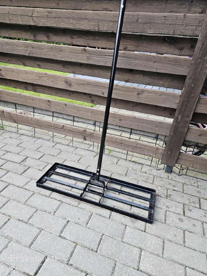 Vejos lyginimo/ levelingo įrankis (grėblys)