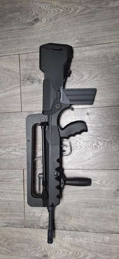 Cybergun Famas