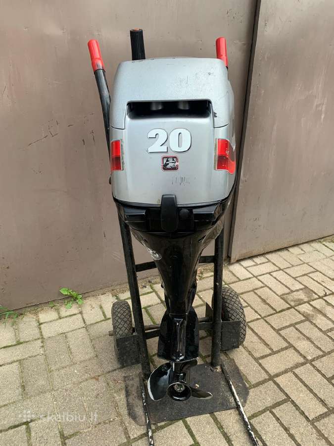 Parduodu Mariner 20 Hp variklį su trumpa koja - nuotraukos Nr. 2