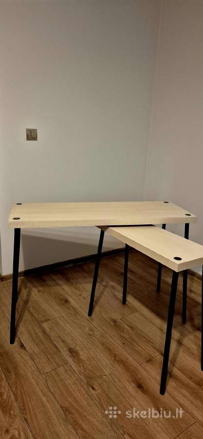 Atiduodame stalus mažai virtuvei
