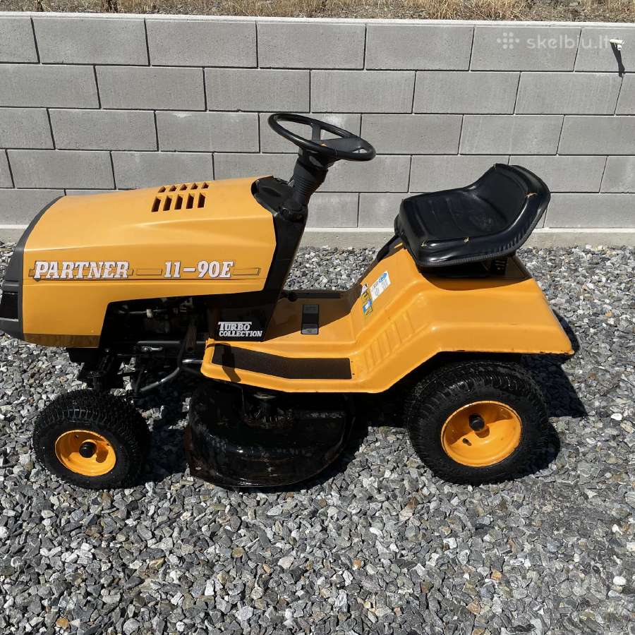 Partner 11-90e sodo traktoriukas