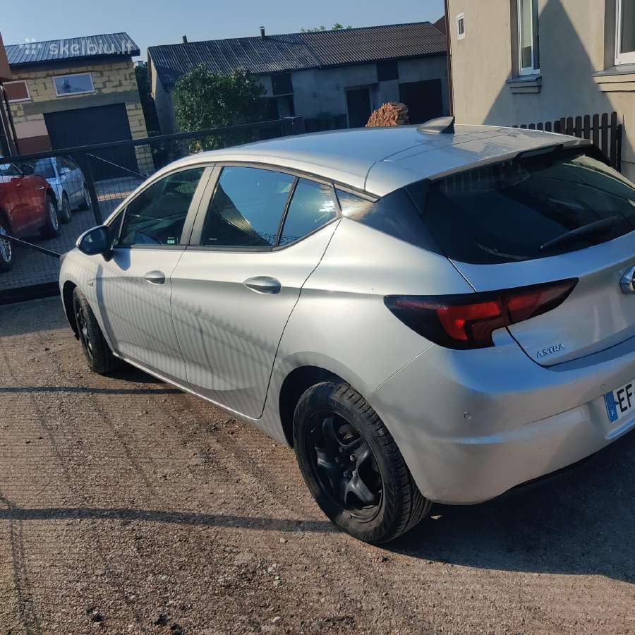 Parduodu duris Astra k 2017 m