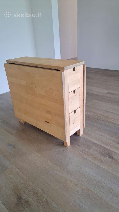 Stalas -knyga Norden iš Ikea