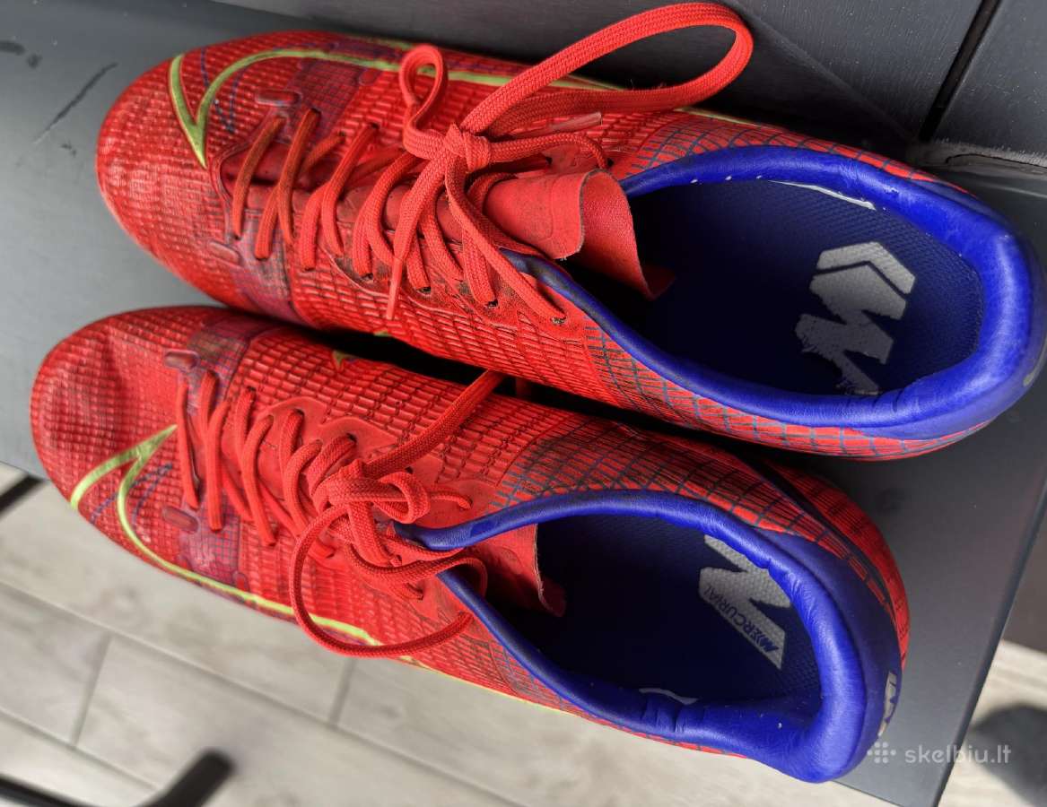 Futbolo bateliai Nike - nuotraukos Nr. 2