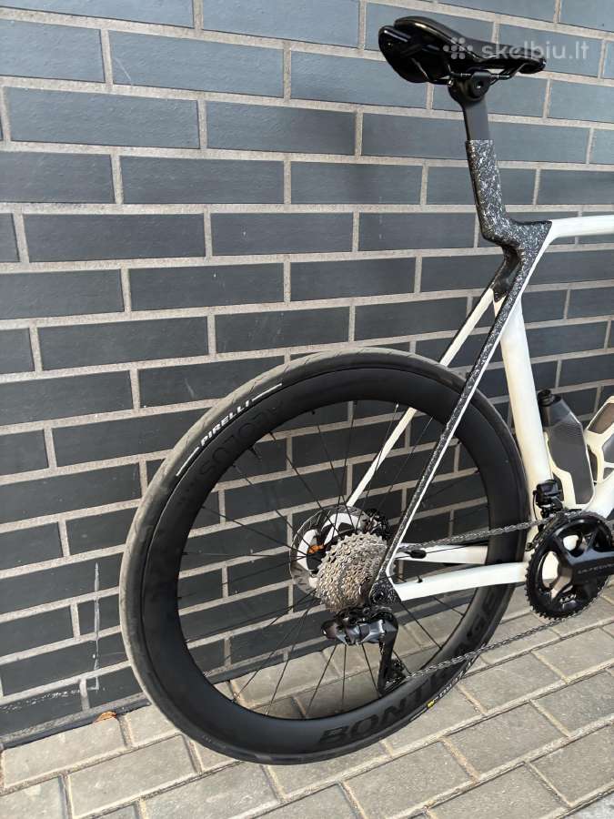 Trek Madone SL 7 Gen 8 - nuotraukos Nr. 2
