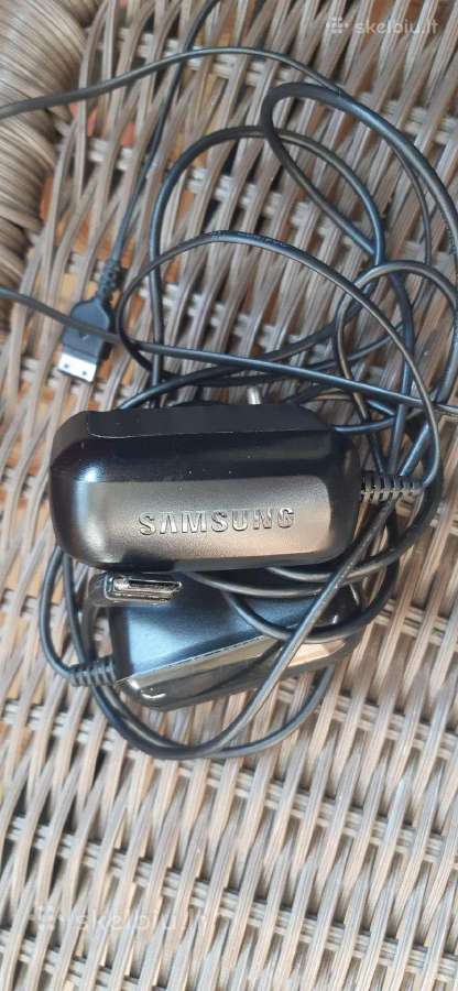Nokia 2700c-2 su pakrovėju-7eur,veikiantis - nuotraukos Nr. 3