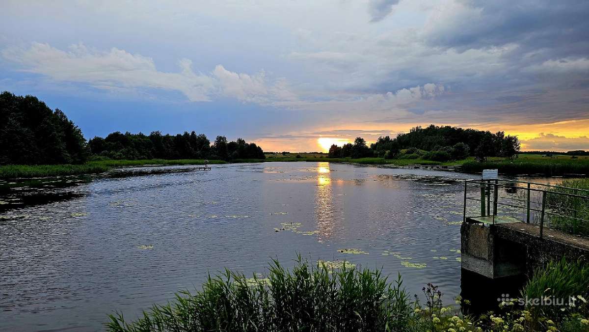 Išskirtinis sklypas prie vandens