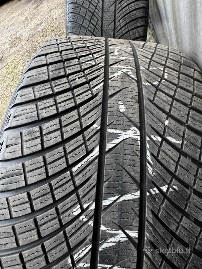 Yokohama Advan Winter V907 R19 - nuotraukos Nr. 6
