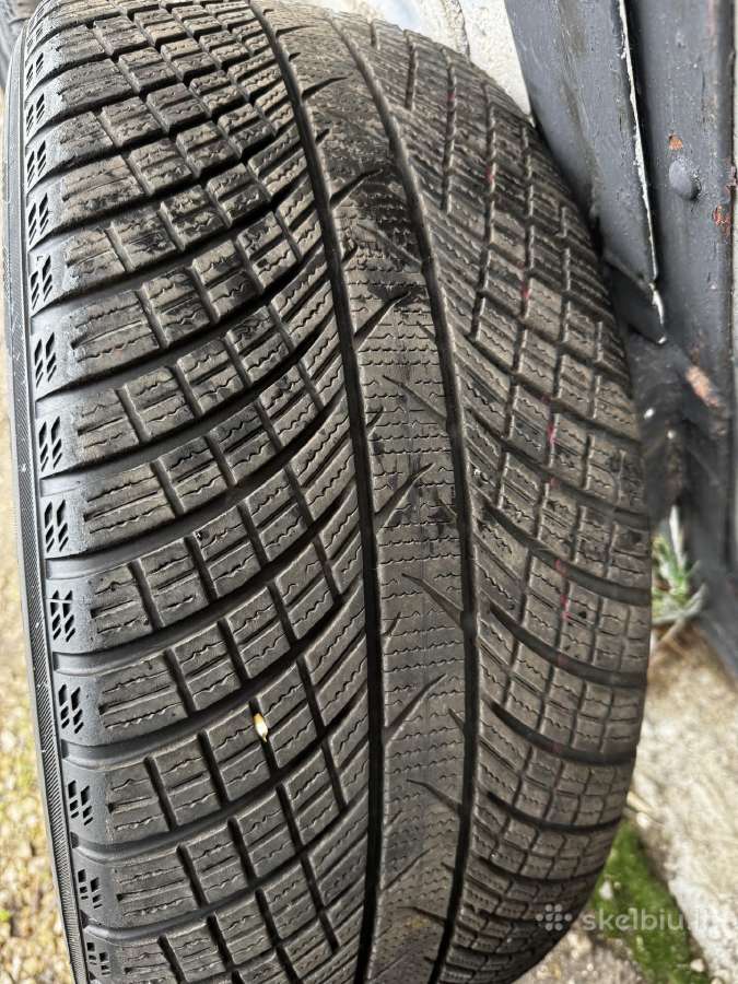 Yokohama Advan Winter V907 R19 - nuotraukos Nr. 8