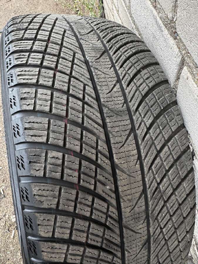 Yokohama Advan Winter V907 R19 - nuotraukos Nr. 9