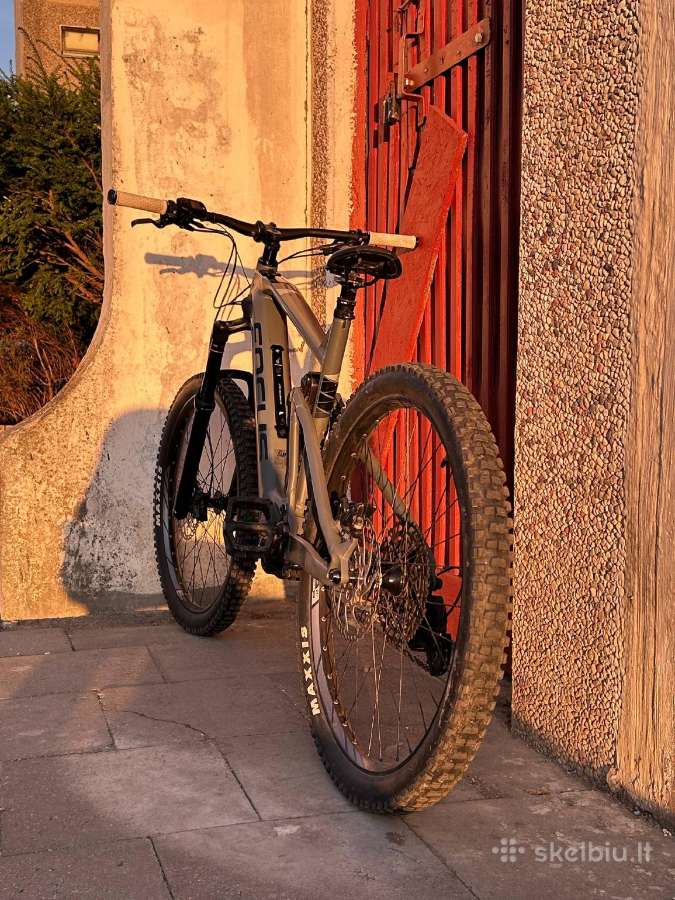 Elektrinis dviratis e-MTB