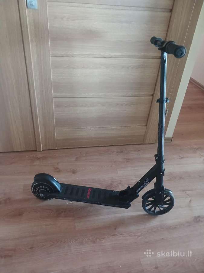 Razor A5 elektrinis paspirtukas