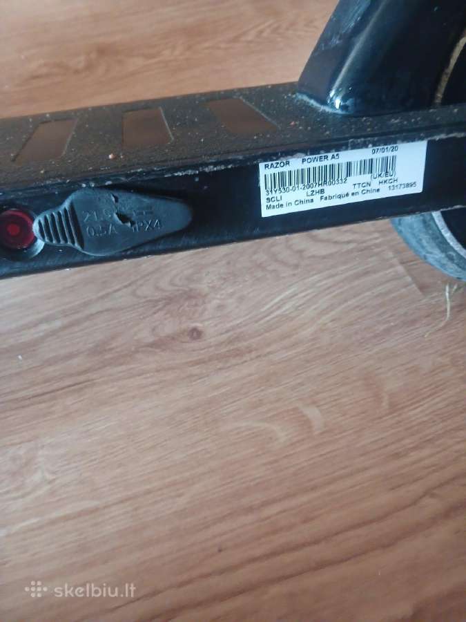 Razor A5 elektrinis paspirtukas - nuotraukos Nr. 6