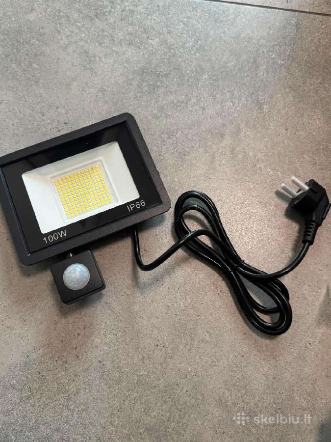 100w LED lauko prožektorius su judesio davikliu