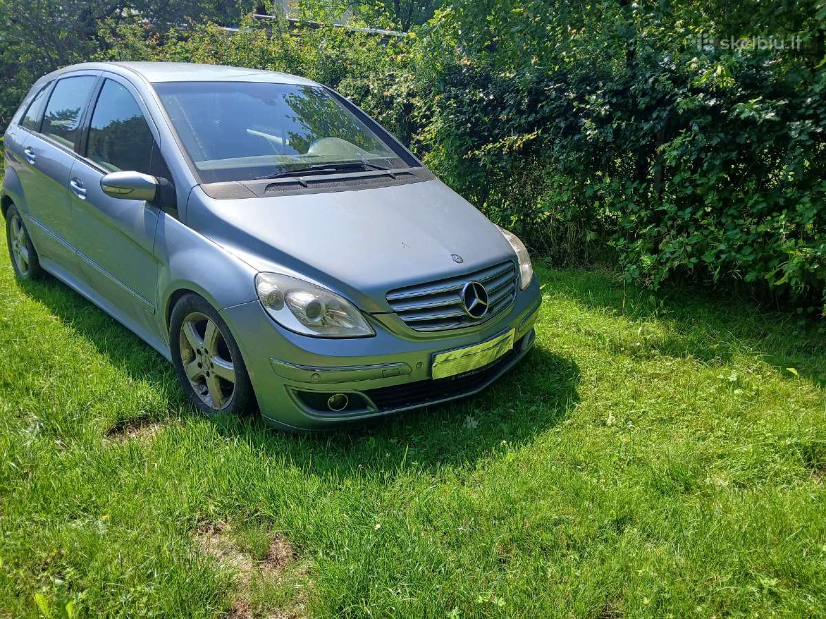Mercedes B-180