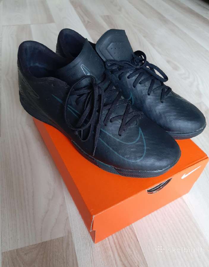 Nike futbolo bateliai juodi, 40.5 dydis - nuotraukos Nr. 2