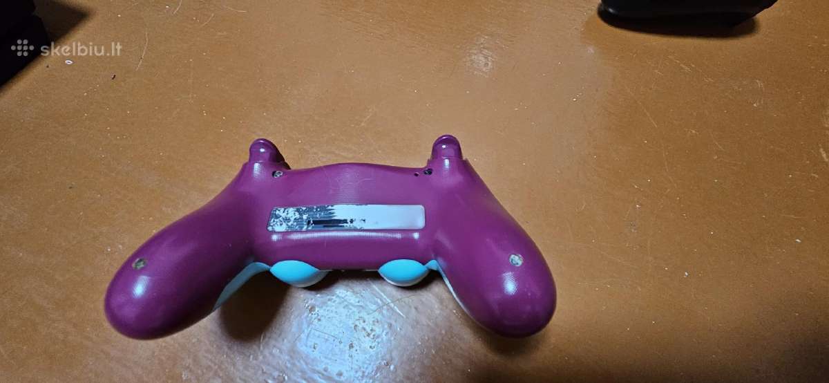 Playstation 4 Pro 1tb + 2 pulteliai - nuotraukos Nr. 5