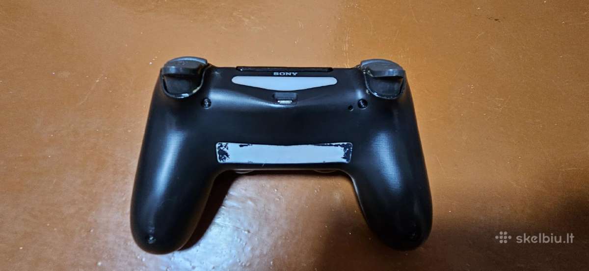 Playstation 4 Pro 1tb + 2 pulteliai - nuotraukos Nr. 7