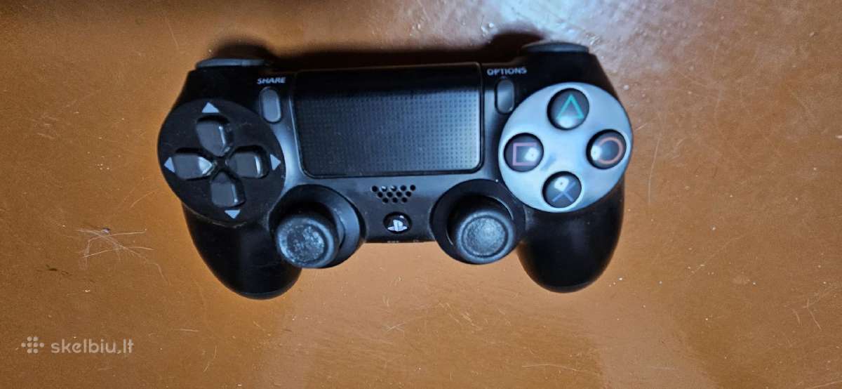Playstation 4 Pro 1tb + 2 pulteliai - nuotraukos Nr. 6