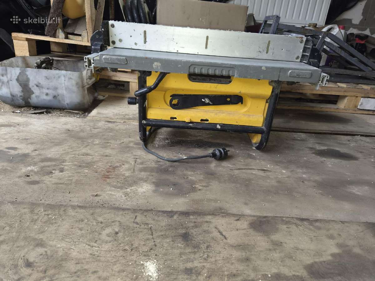 Isilginio pjovimo stakles dewalt400€-derinama
