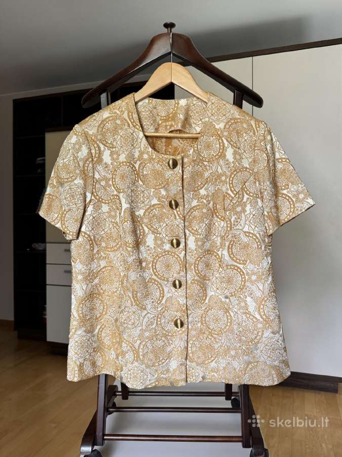 Auksinis kostiumėlis su ornamentais 46 dydis - nuotraukos Nr. 3