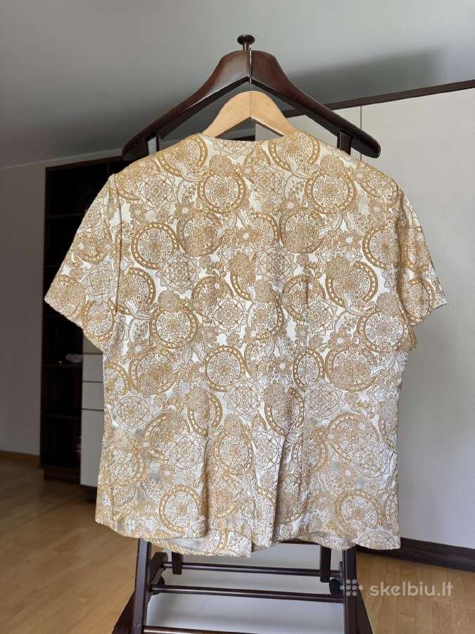 Auksinis kostiumėlis su ornamentais 46 dydis - nuotraukos Nr. 15