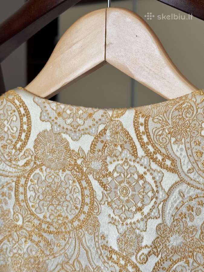 Auksinis kostiumėlis su ornamentais 46 dydis - nuotraukos Nr. 17