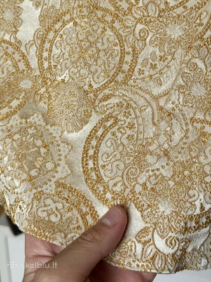Auksinis kostiumėlis su ornamentais 46 dydis - nuotraukos Nr. 20
