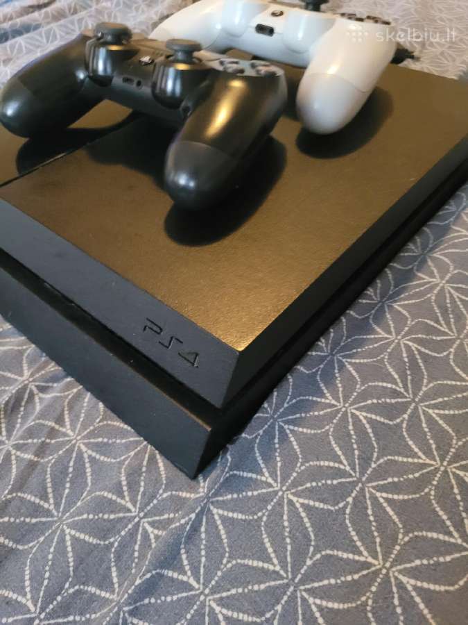 Sveiki ps4 parduodu 500gb