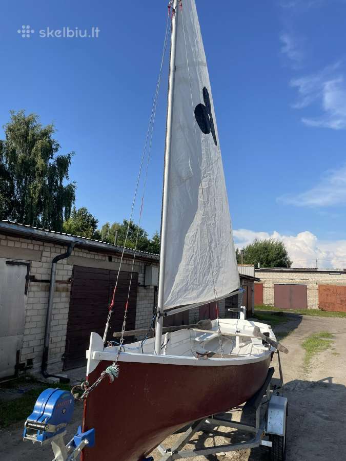 Universali burinė valtis 4,6 m