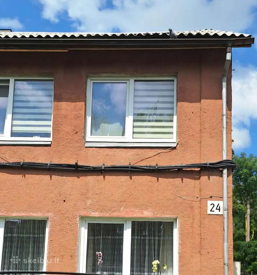 Parduodu 2 kambarių butą