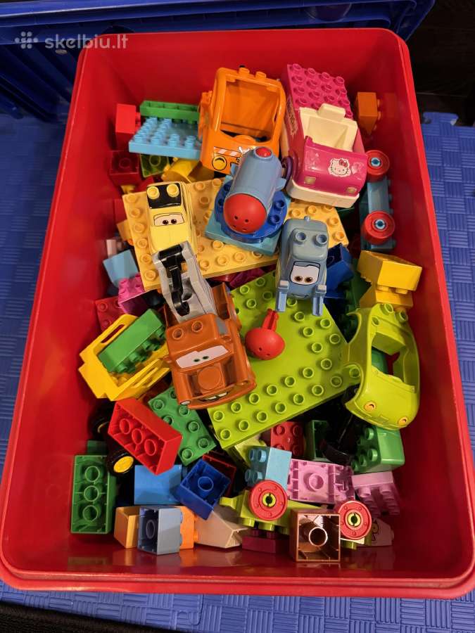 Didelė dėžė Lego duplo detalių (373 vnt.)
