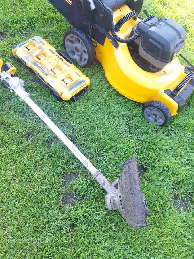 Dewalt Trimeris ir kroviklis