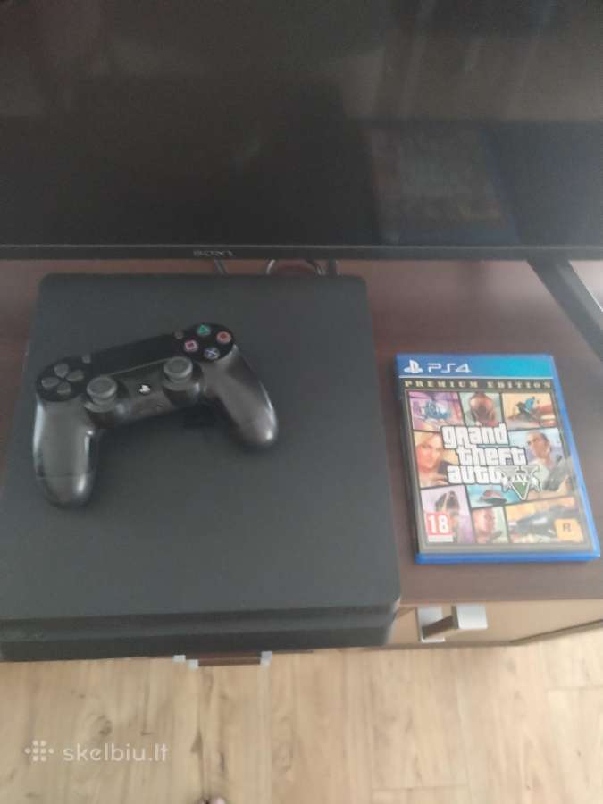 Playstation 4 slim