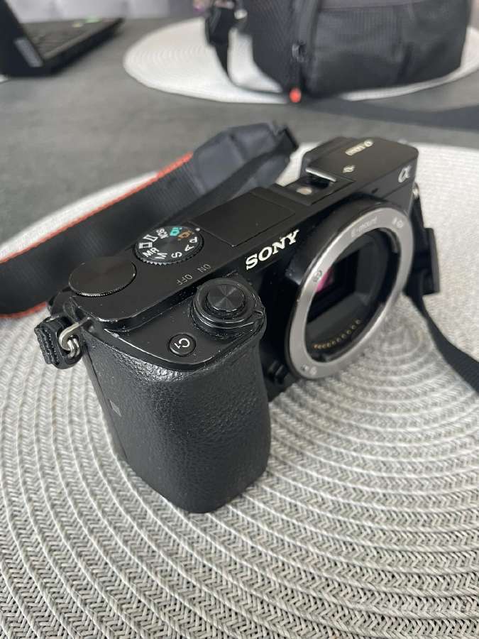 Sony A6000 + 2 objektyvai 16-50 Oss ir 55-210 Oss - nuotraukos Nr. 12