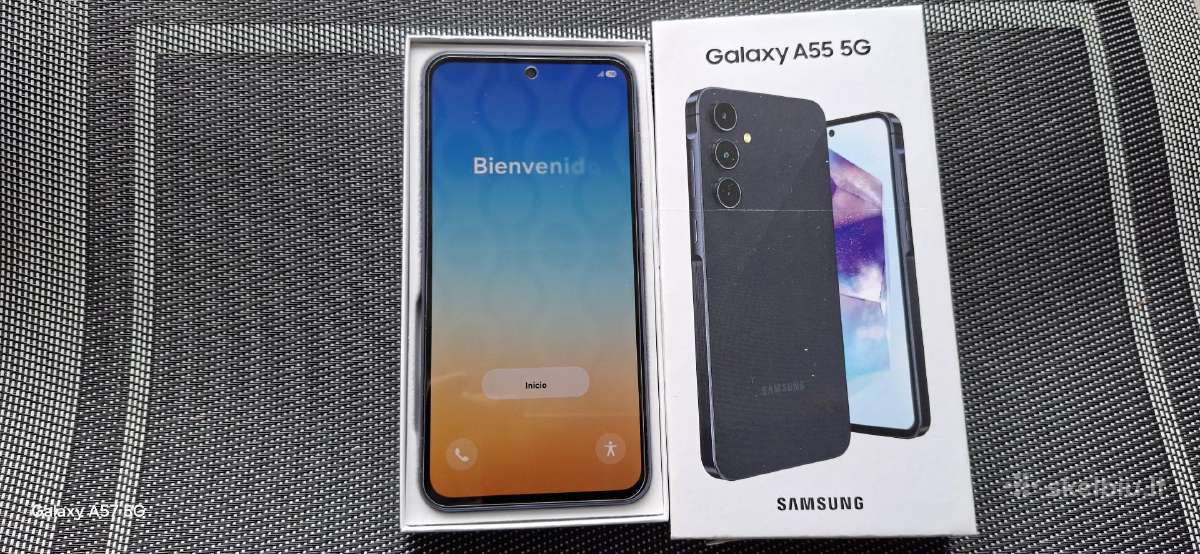 2 naudoti Samsung Galaxy A55 5G vnt.kaina 150€