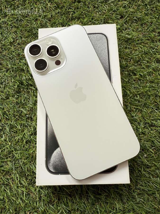 Apple iPhone 15 Pro Max White Titanium 10/10