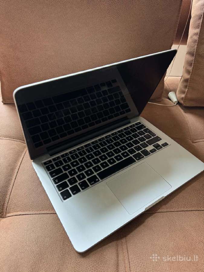 MacBook Pro Retina 13 inch early 2015 (8/500)