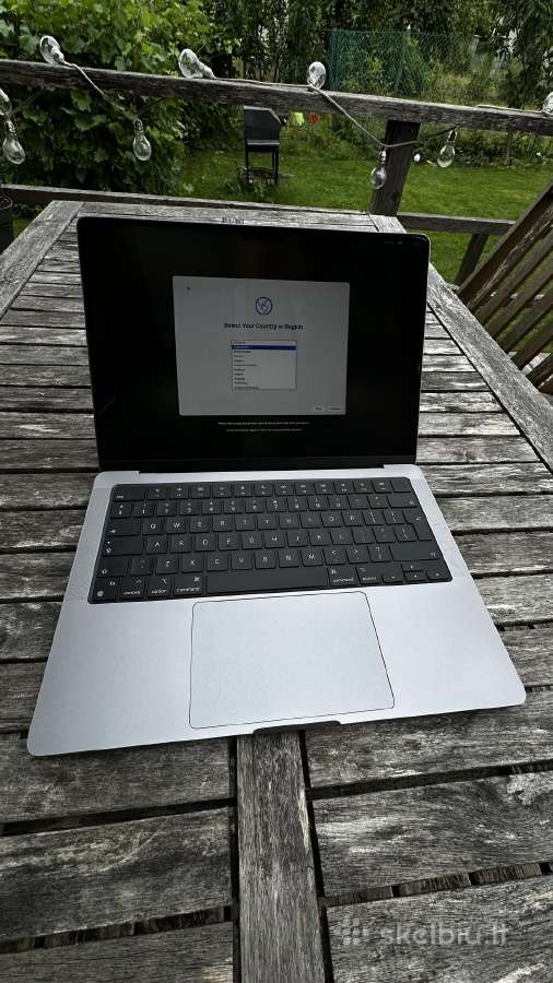 MacBook Pro 14