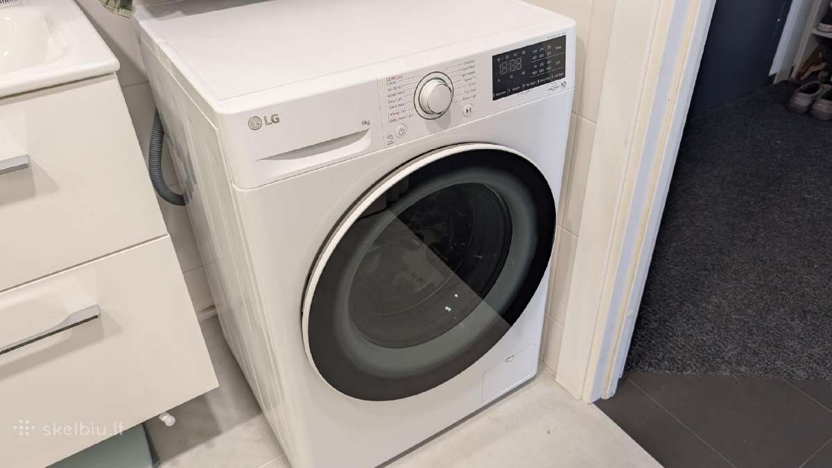LG 9kg skalbimo mašina