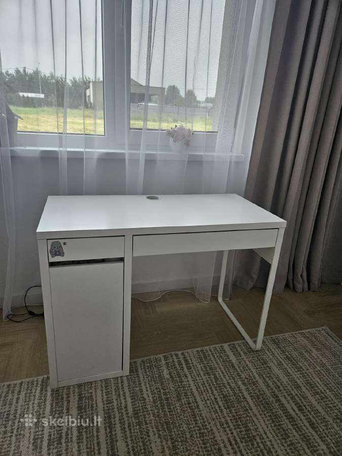 Ikea rašomasis stalas