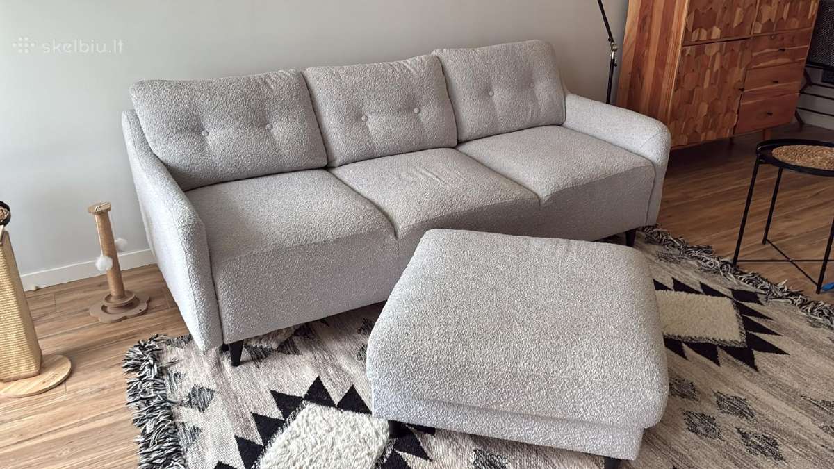 Sofa su pufu