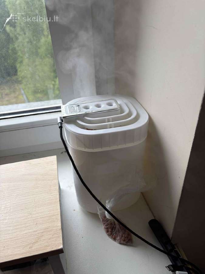 Laptop stand, table, fan, vase, dish rack, iron - nuotraukos Nr. 12