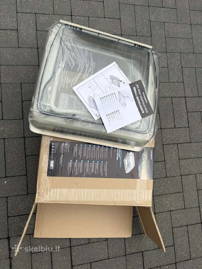 Dometic Mini Heki 40x40